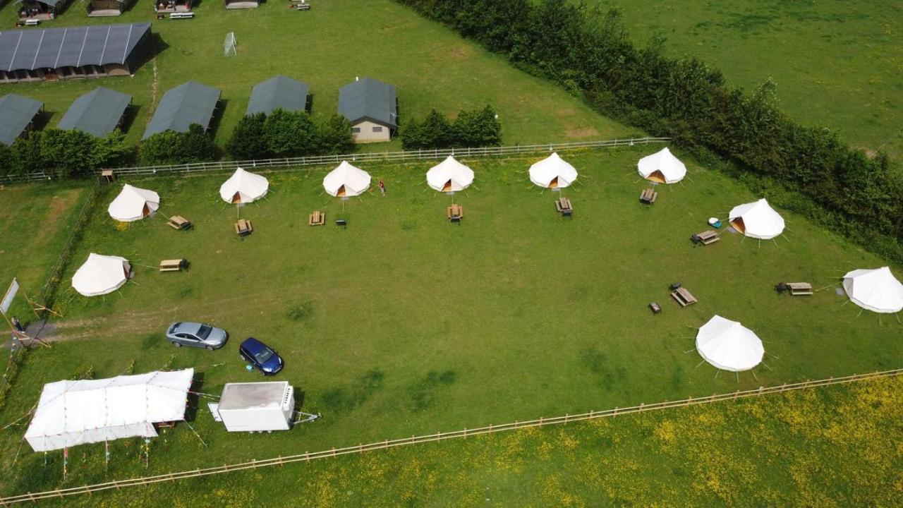 Bell Tent Glamping At Marwell Resort Winchester Kültér fotó